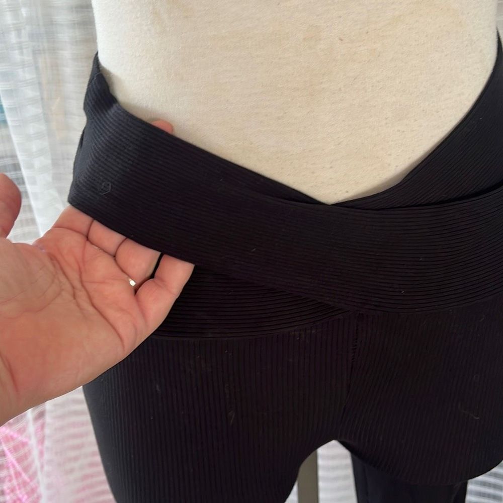 Naked Wardrobe Cross Front & Back Ribbed Leggings Women’s Large